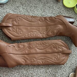 Steve Madden Lasso Boots